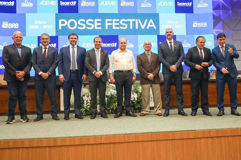 Capa da notícia: Em posse de líderes da construção civil e do setor imobiliário, governador anuncia ações para os segmentos