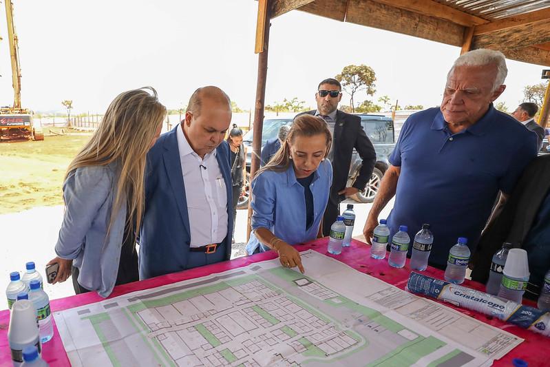 Capa da notícia: Governador Ibaneis Rocha acompanha andamento da obra da UPA da Estrutural
